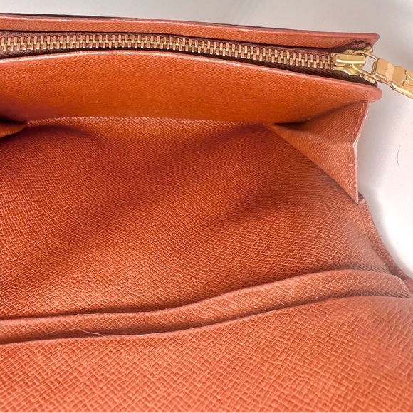 Good condition authentic Louis Vuitton Monogram zip around Tresor Wallet MI0924 - Picture 12 of 16